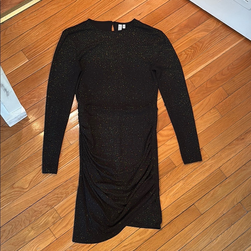 Elegant Black Long Sleeve Glitter Dress - Picture 3 of 10